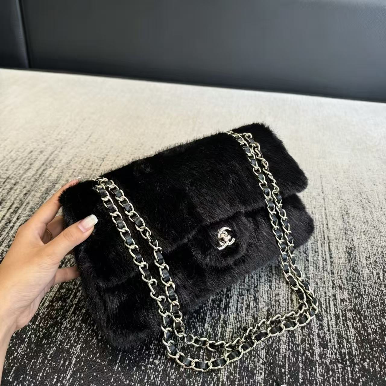 CHANE1 プラッシュフラップチェーンバッグ【50％割引+送料無料】