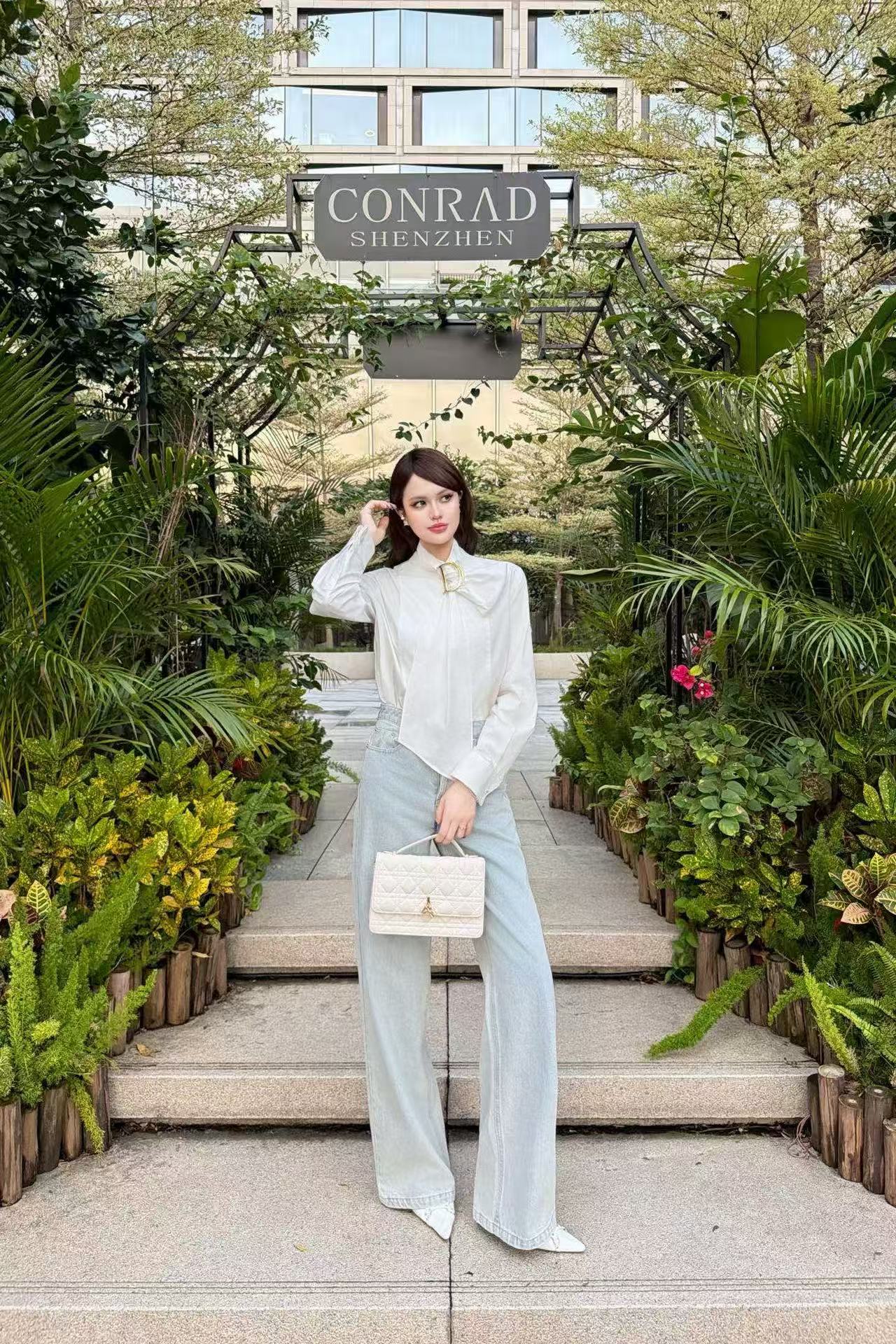DIOR シンプルなレースアップシャツ【50％割引+送料無料】
