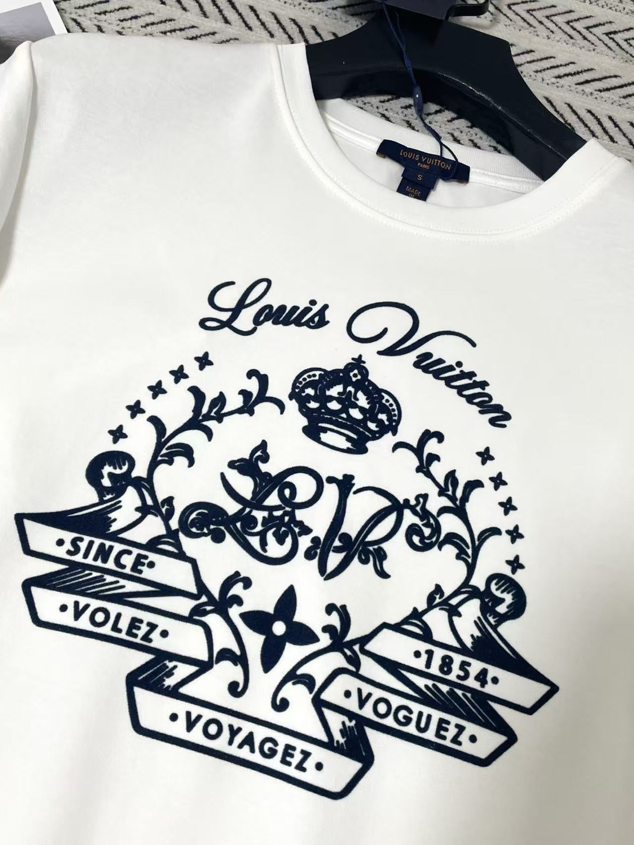 LV フロッキー加工グラフィティロゴTシャツ【50％割引+送料無料】