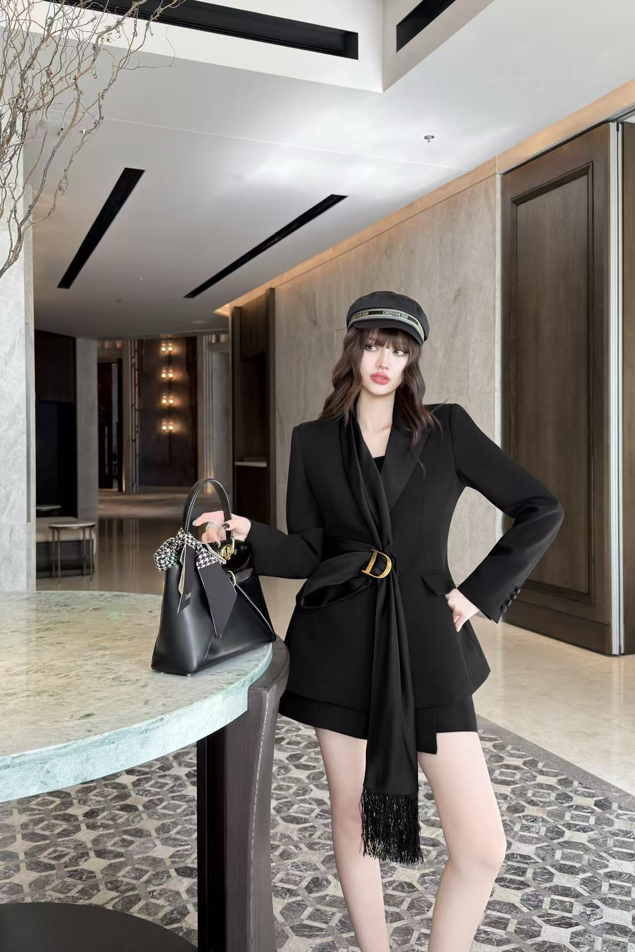 DIOR ゴールド金具・タッセル付きブレザー【50％割引+送料無料】