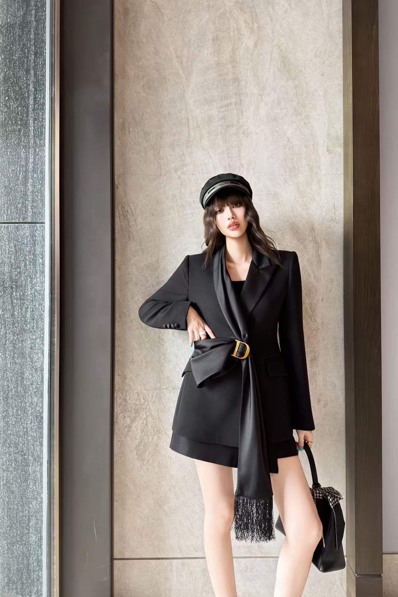 DIOR ゴールド金具・タッセル付きブレザー【50％割引+送料無料】
