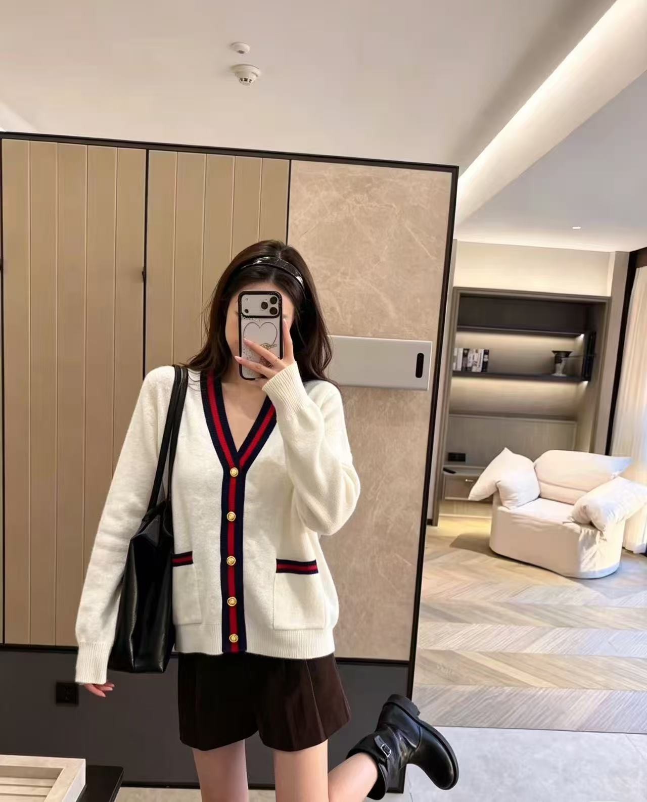 GUCCI メタルボタン ウールカーディガン【50％割引+送料無料】