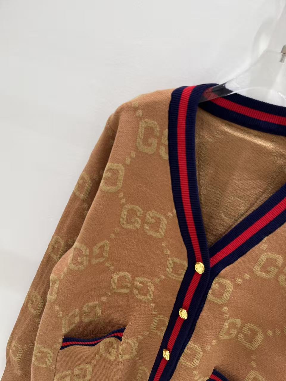 GUCCI メタルボタン ウールカーディガン【50％割引+送料無料】