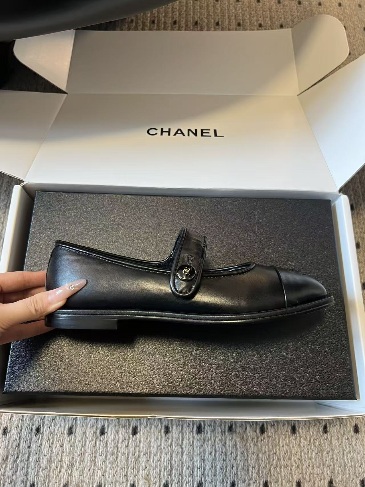 CHANE1 高品質ダブルCレザーフラットシューズ【50％割引+送料無料】