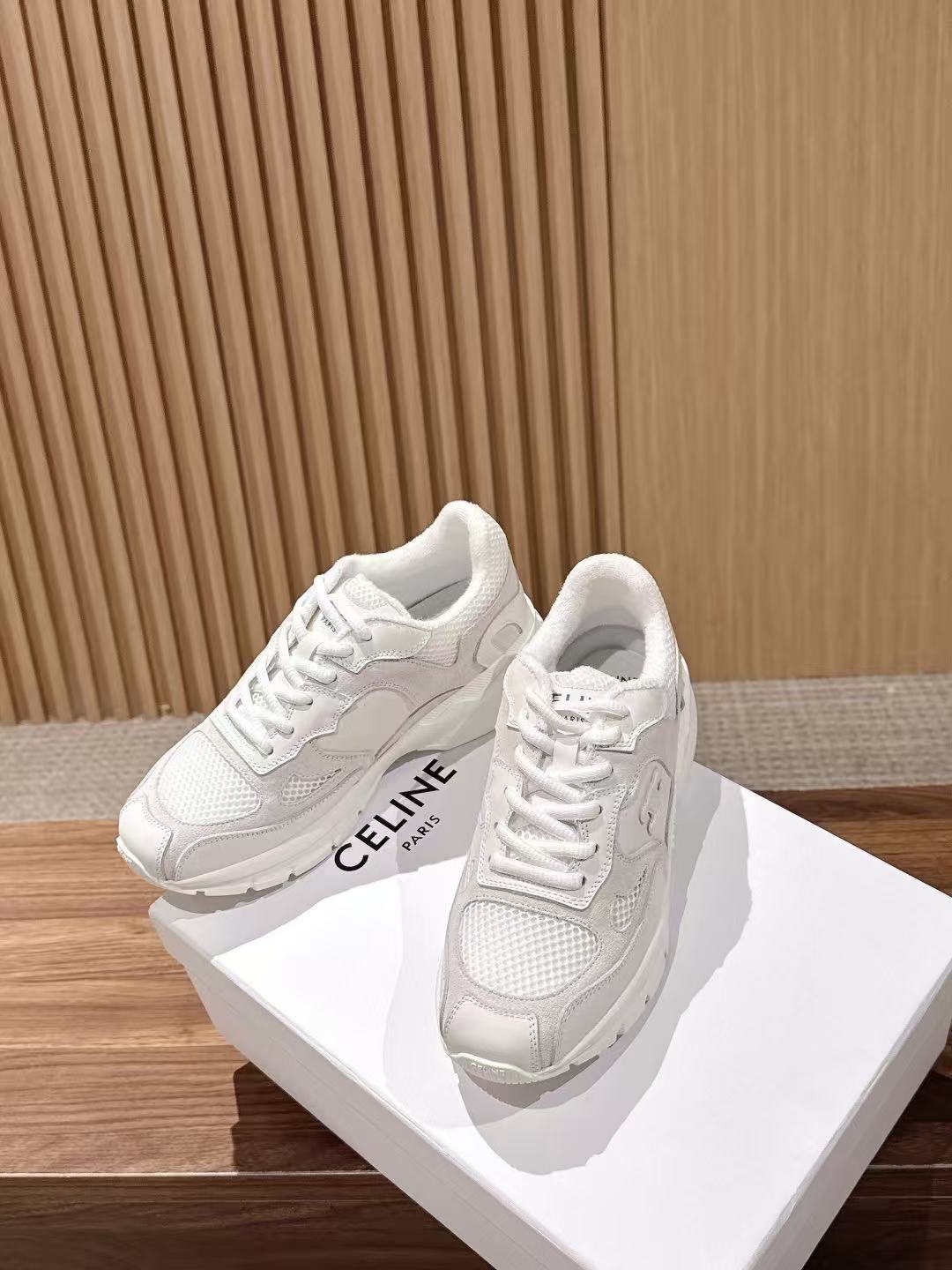 CELINE ハイクオリティ・カジュアルシューズ【50％割引+送料無料】