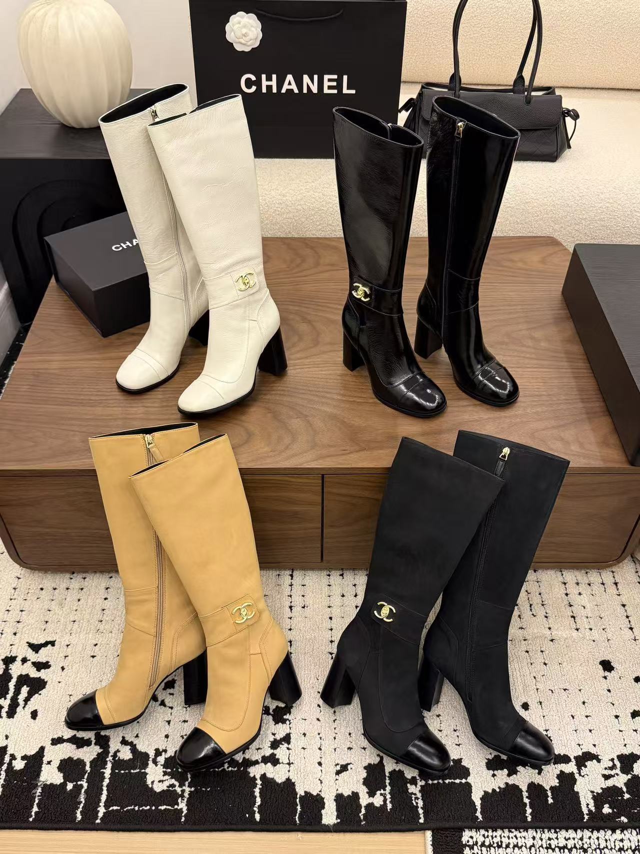 CHANEL ハイクオリティ・ダブルCロゴ入りハイヒールロングブーツ【50％割引+送料無料】