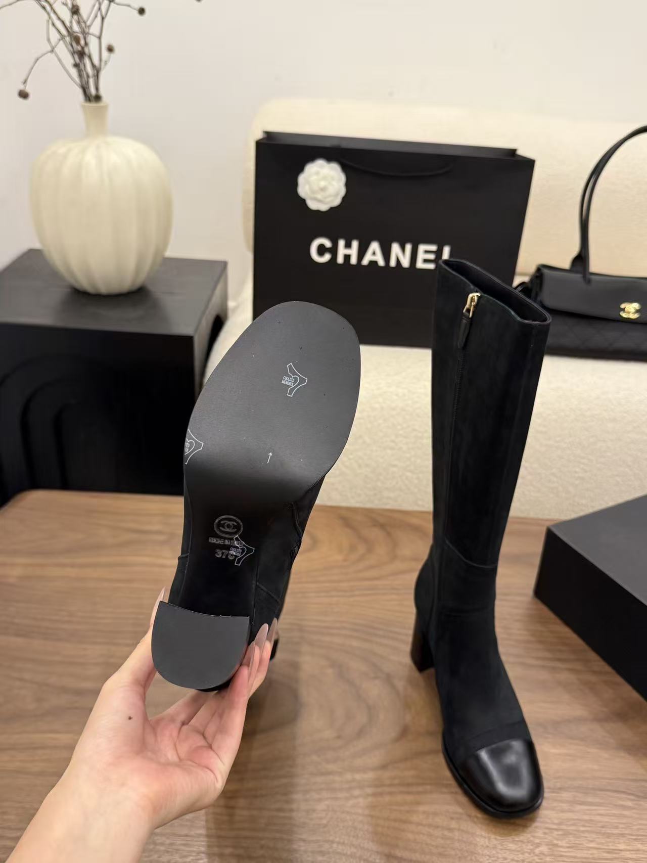 CHANEL ハイクオリティ・ダブルCロゴ入りハイヒールロングブーツ【50％割引+送料無料】