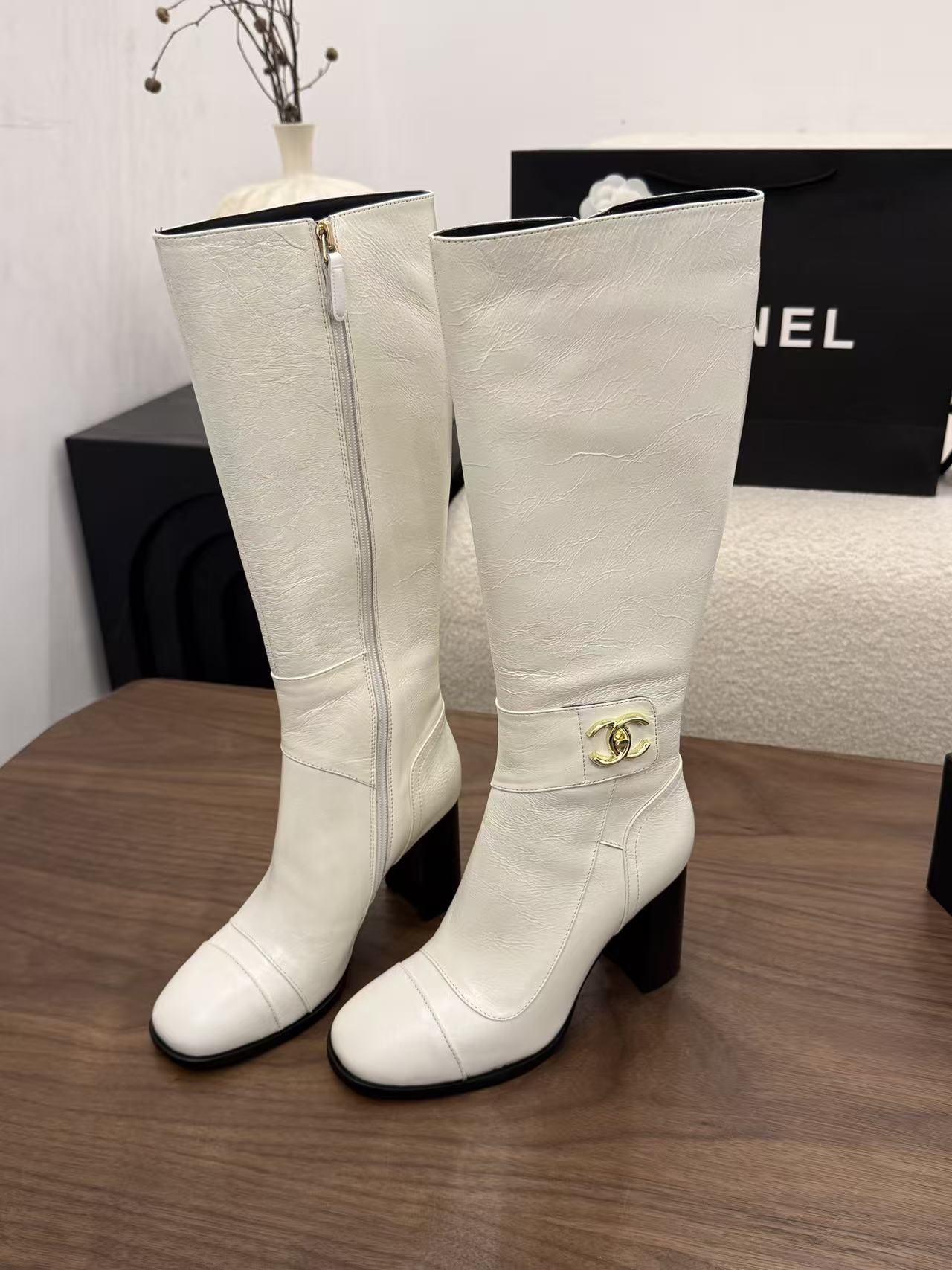 CHANEL ハイクオリティ・ダブルCロゴ入りハイヒールロングブーツ【50％割引+送料無料】