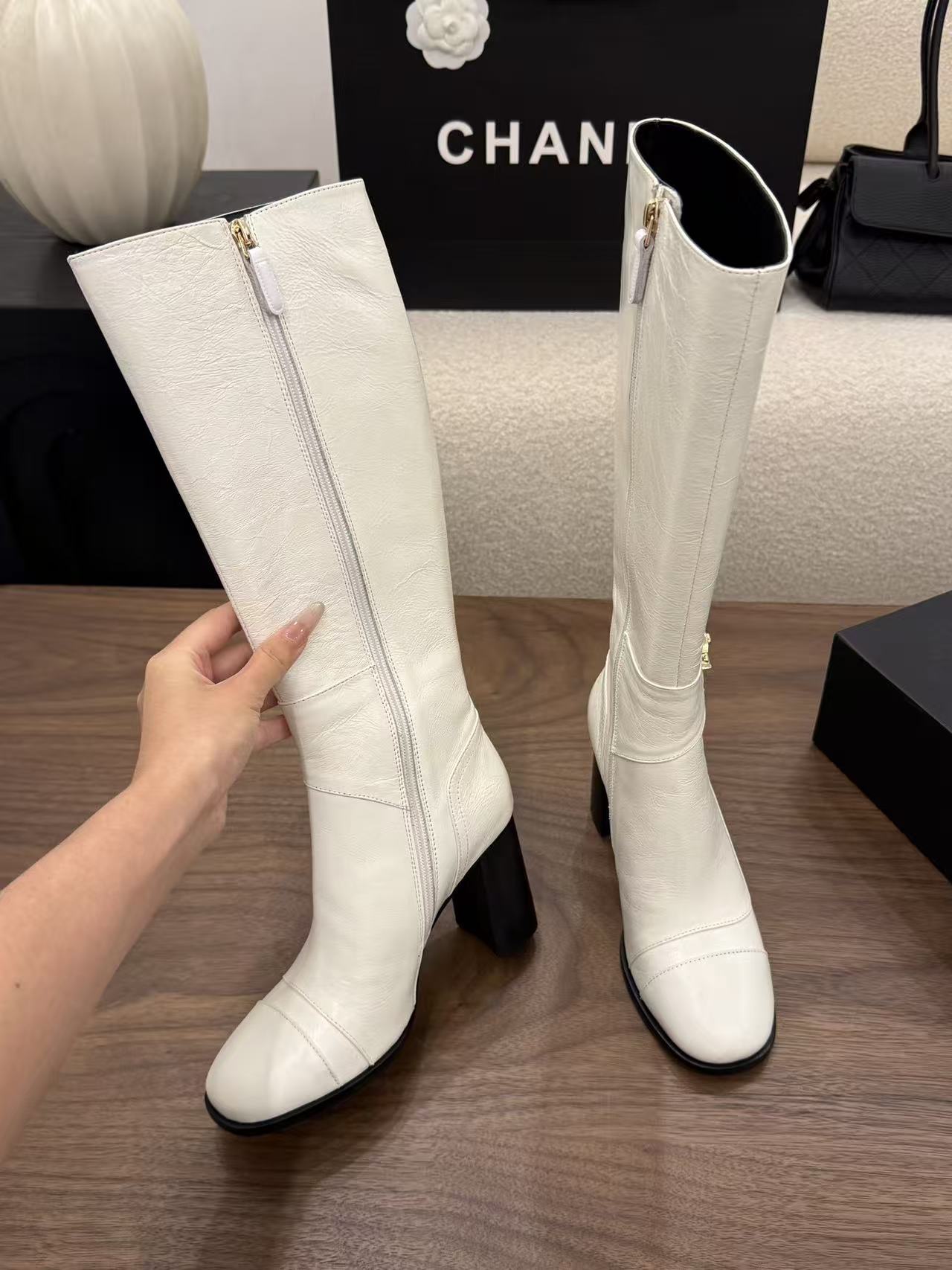 CHANEL ハイクオリティ・ダブルCロゴ入りハイヒールロングブーツ【50％割引+送料無料】