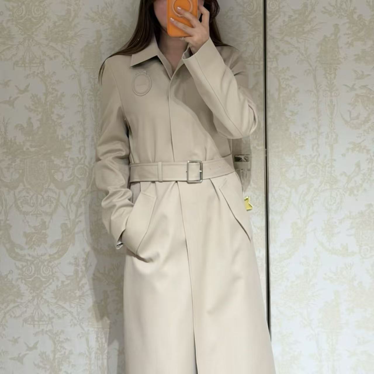 DIOR 刺繍ロゴ入りロングトレンチコート【50％割引+送料無料】