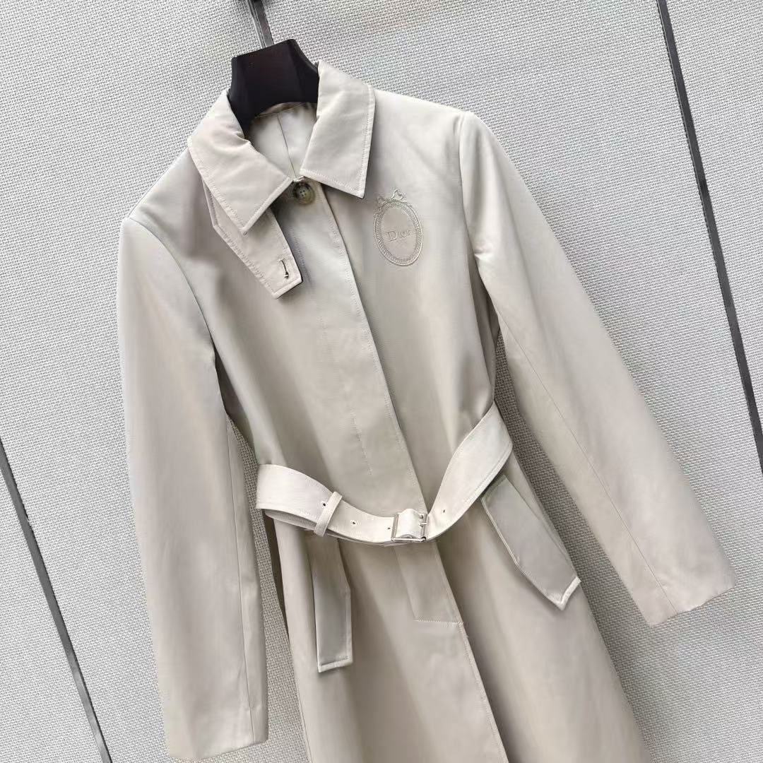 DIOR 刺繍ロゴ入りロングトレンチコート【50％割引+送料無料】