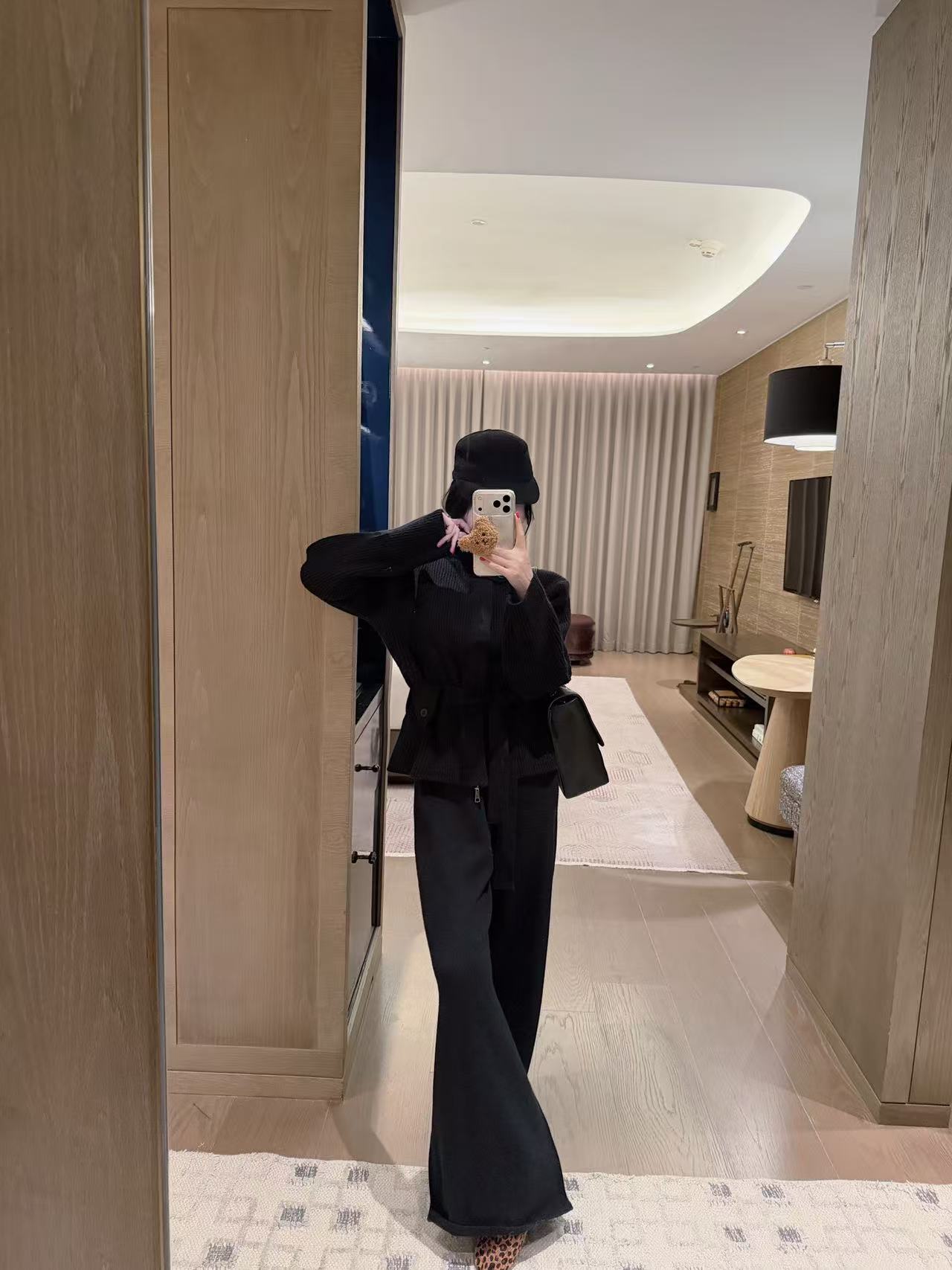 L0WEW ウールニット＆パンツ セットアップ【50％割引+送料無料】