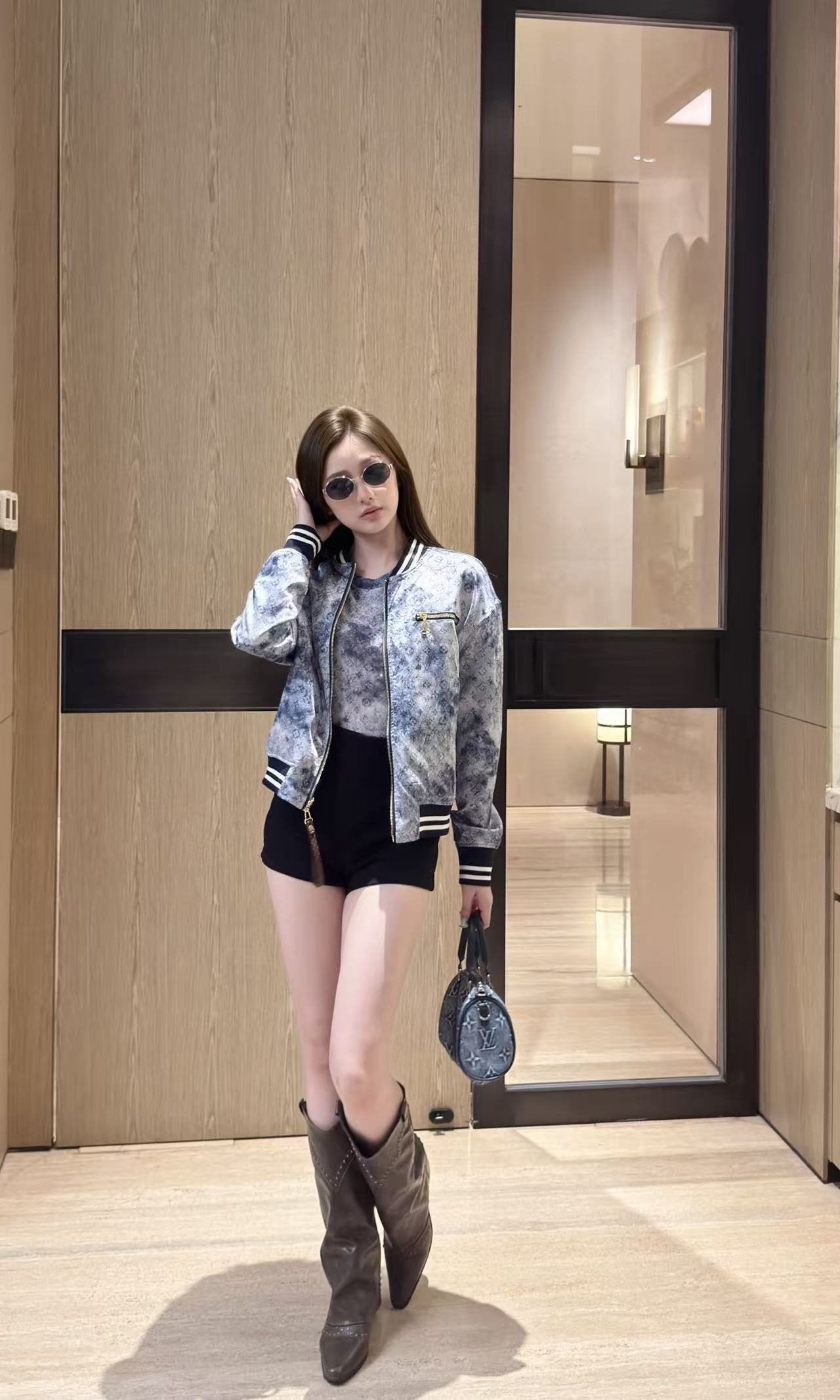 LV 高品質両面プリント・ジップアップジャケット【50％割引+送料無料】