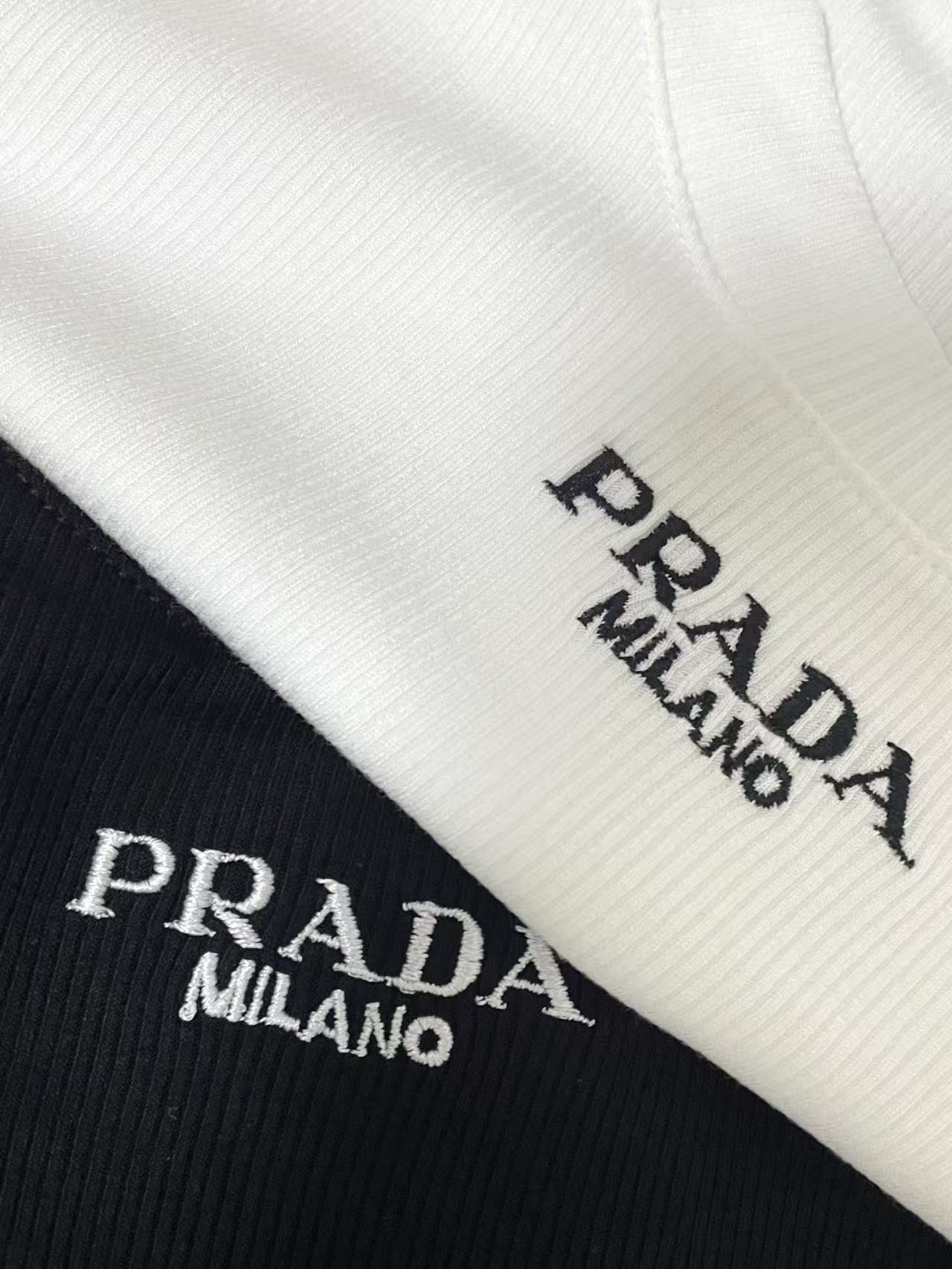 PR4DA 三角ロゴ長袖Tシャツ【50％割引+送料無料】