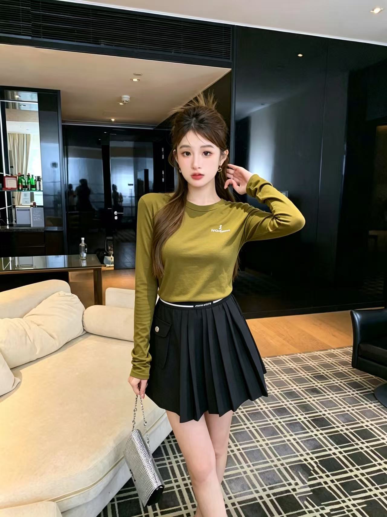 YSL シンプルロゴTシャツ【50％割引+送料無料】