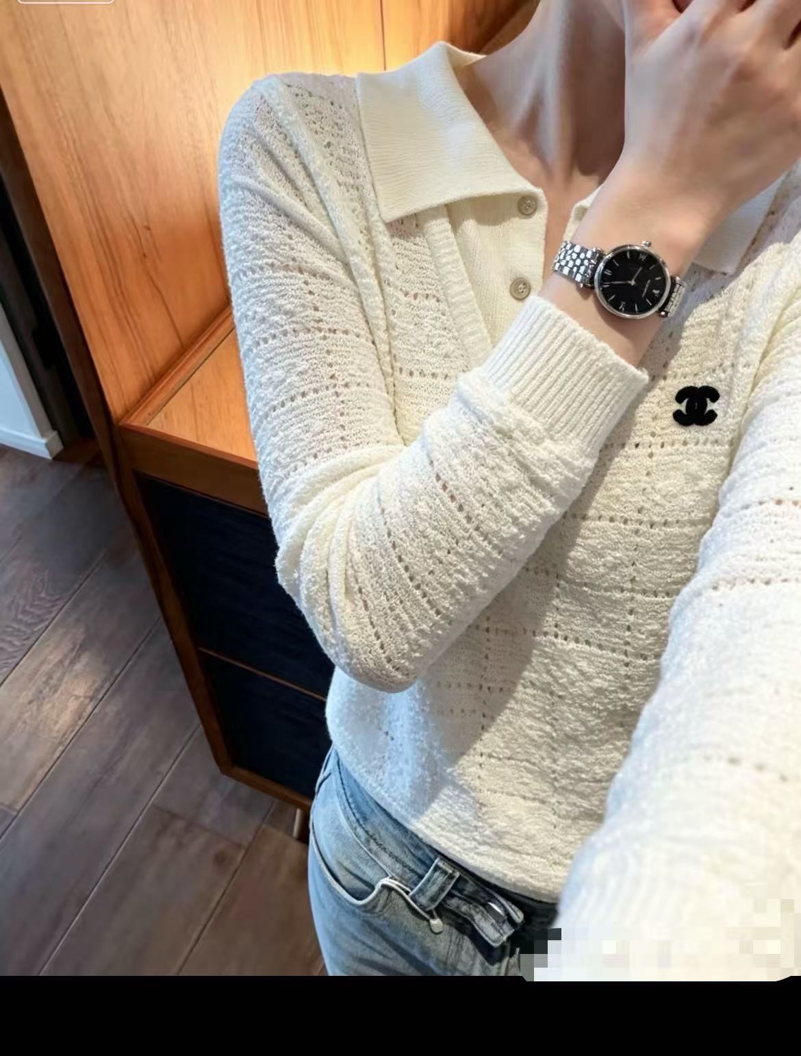 CHANEL ダブルCロゴ入り襟付きウールセーター【50％割引+送料無料】