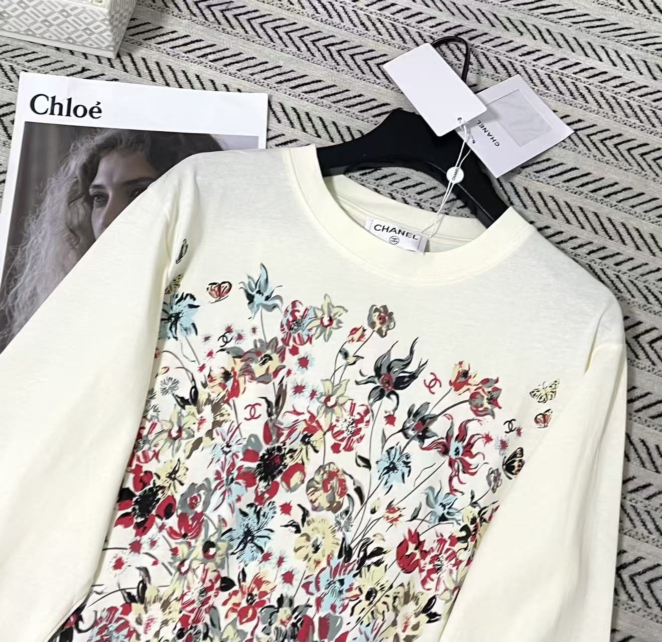CHANEL プリント長袖Tシャツ【50％割引+送料無料】