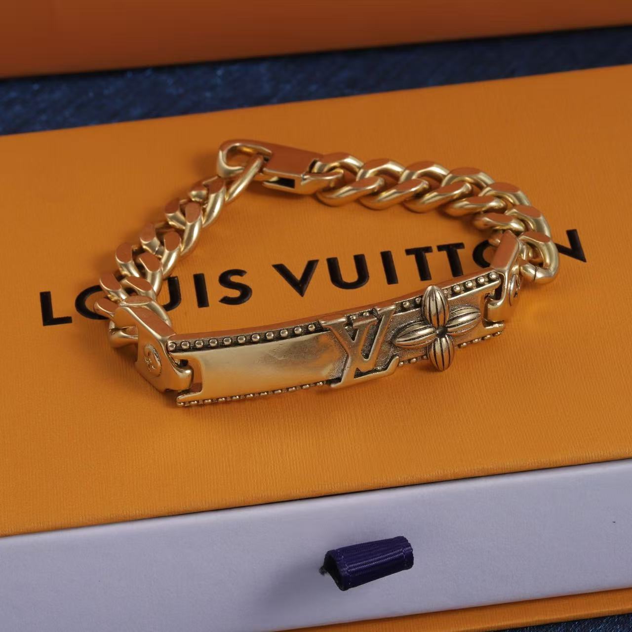 LV クローバーブレスレット【50％割引+送料無料】