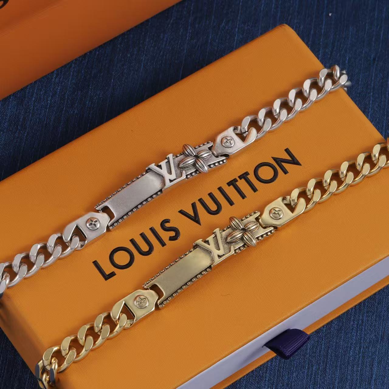 LV クローバーブレスレット【50％割引+送料無料】