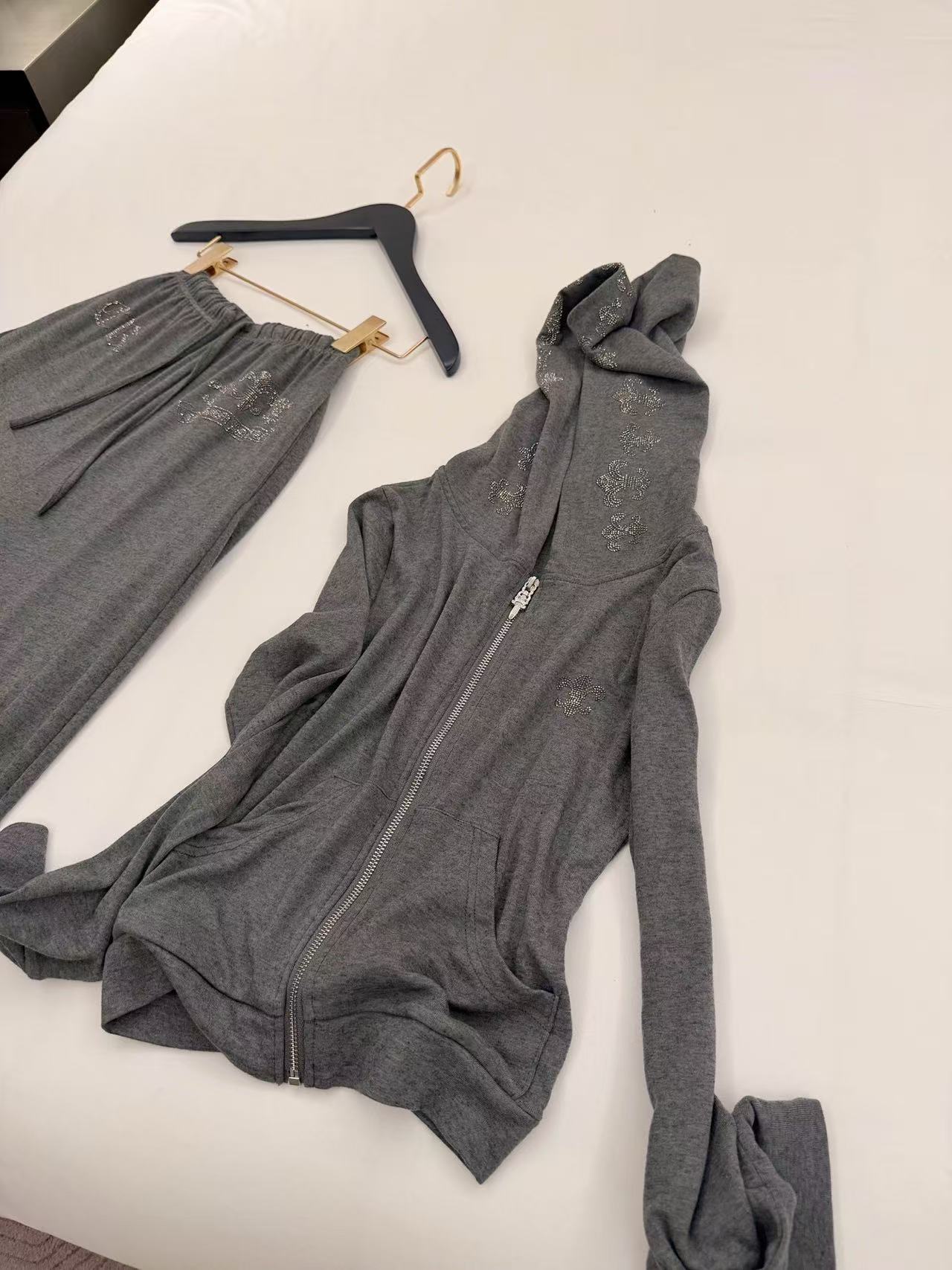 Chrome Hearts ラインストーン装飾トップス＆パンツ セットアップ【50％割引+送料無料】