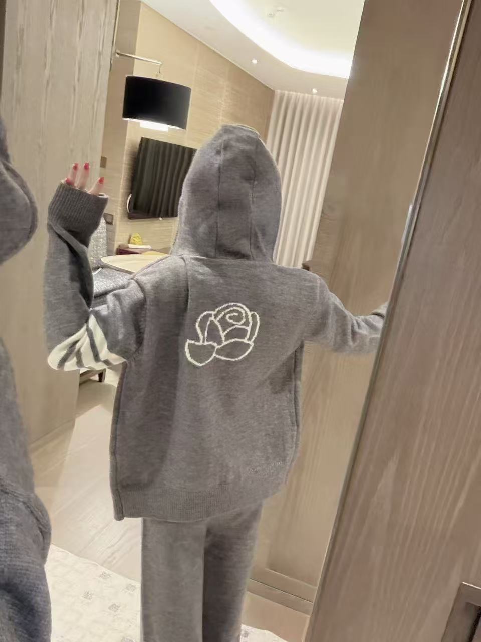 THOM BR0WNEウールカーディガン＋パンツのツーピースセット【50％割引+送料無料】