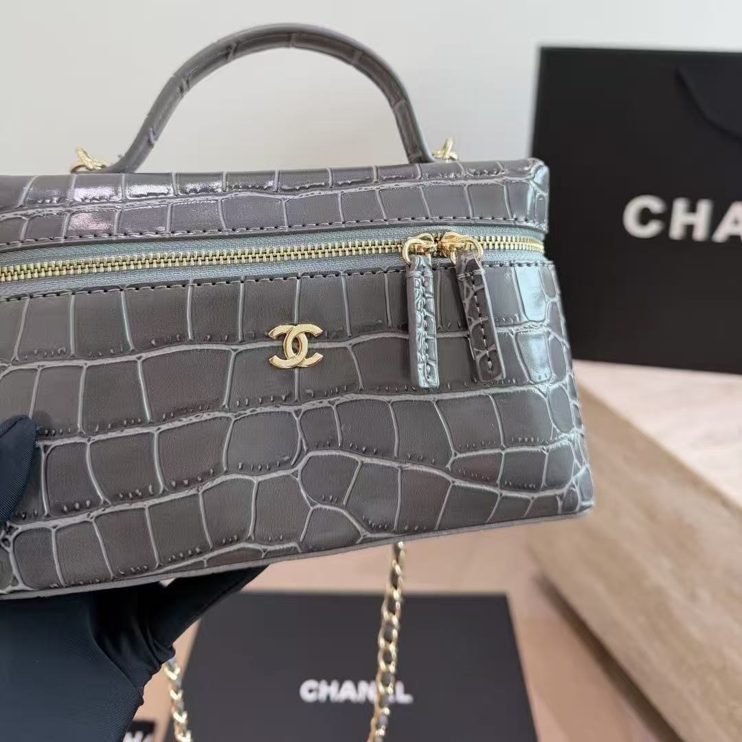 CHANEL クロコダイル型押し チェーンハンドバッグ【50％割引+送料無料】