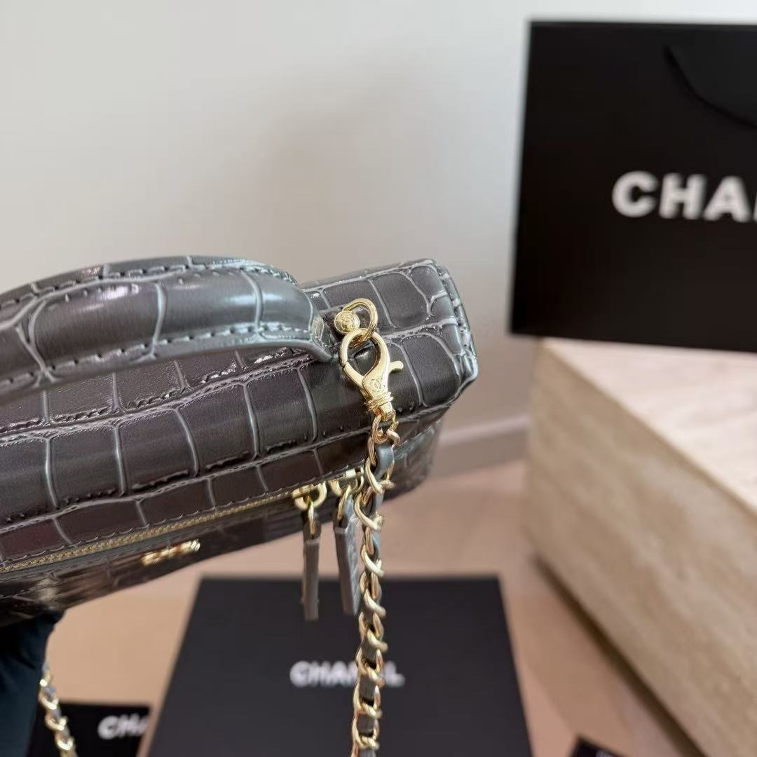 CHANEL クロコダイル型押し チェーンハンドバッグ【50％割引+送料無料】