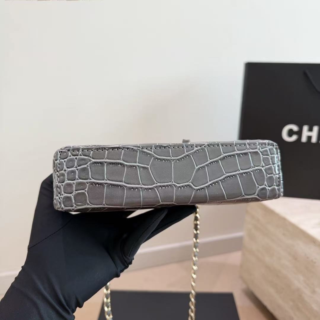 CHANEL クロコダイル型押し チェーンハンドバッグ【50％割引+送料無料】