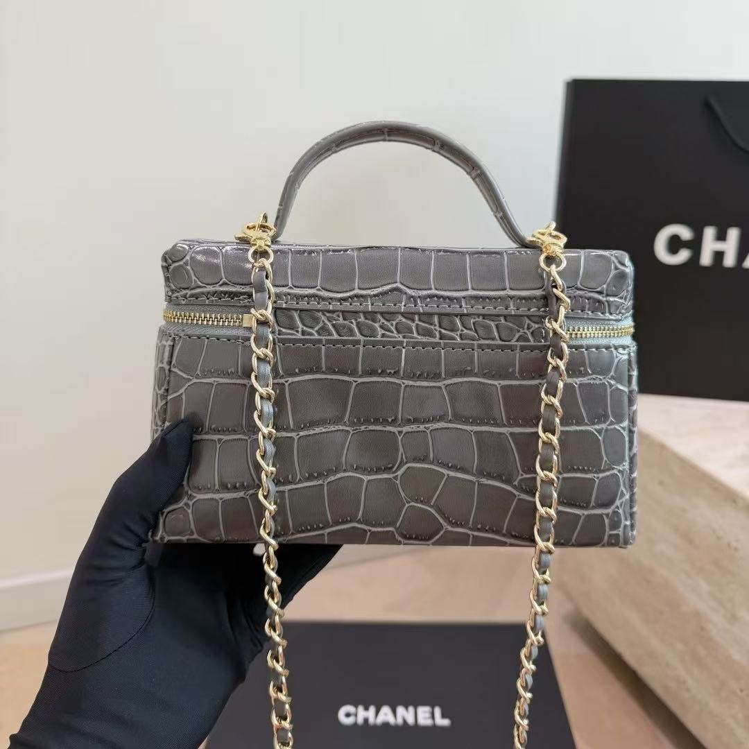 CHANEL クロコダイル型押し チェーンハンドバッグ【50％割引+送料無料】