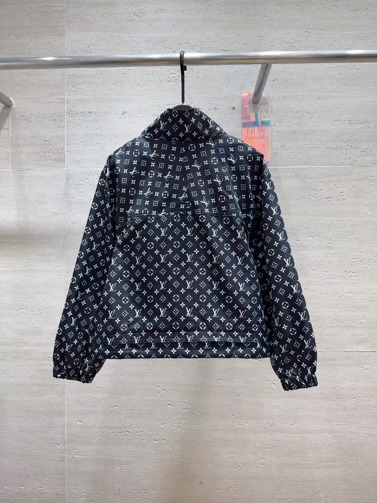 LV メタルボタン・プリントジャケット【50％割引+送料無料】