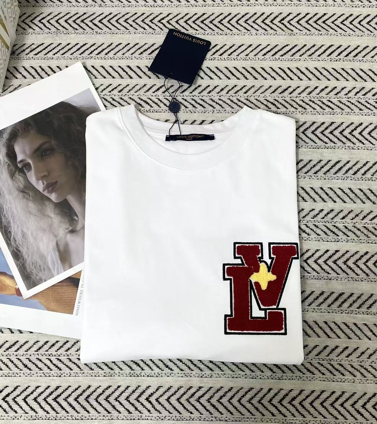 LV シンプルロゴTシャツ【50％割引+送料無料】