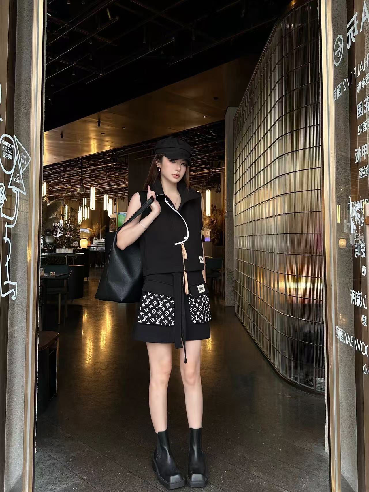 LV ジップアップベスト＆スカート セットアップ【50％割引+送料無料】
