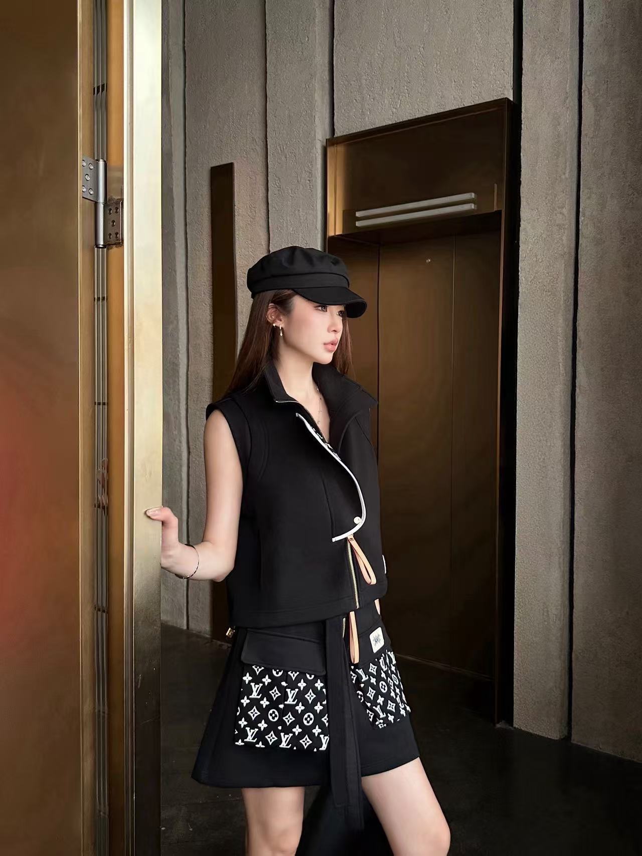 LV ジップアップベスト＆スカート セットアップ【50％割引+送料無料】