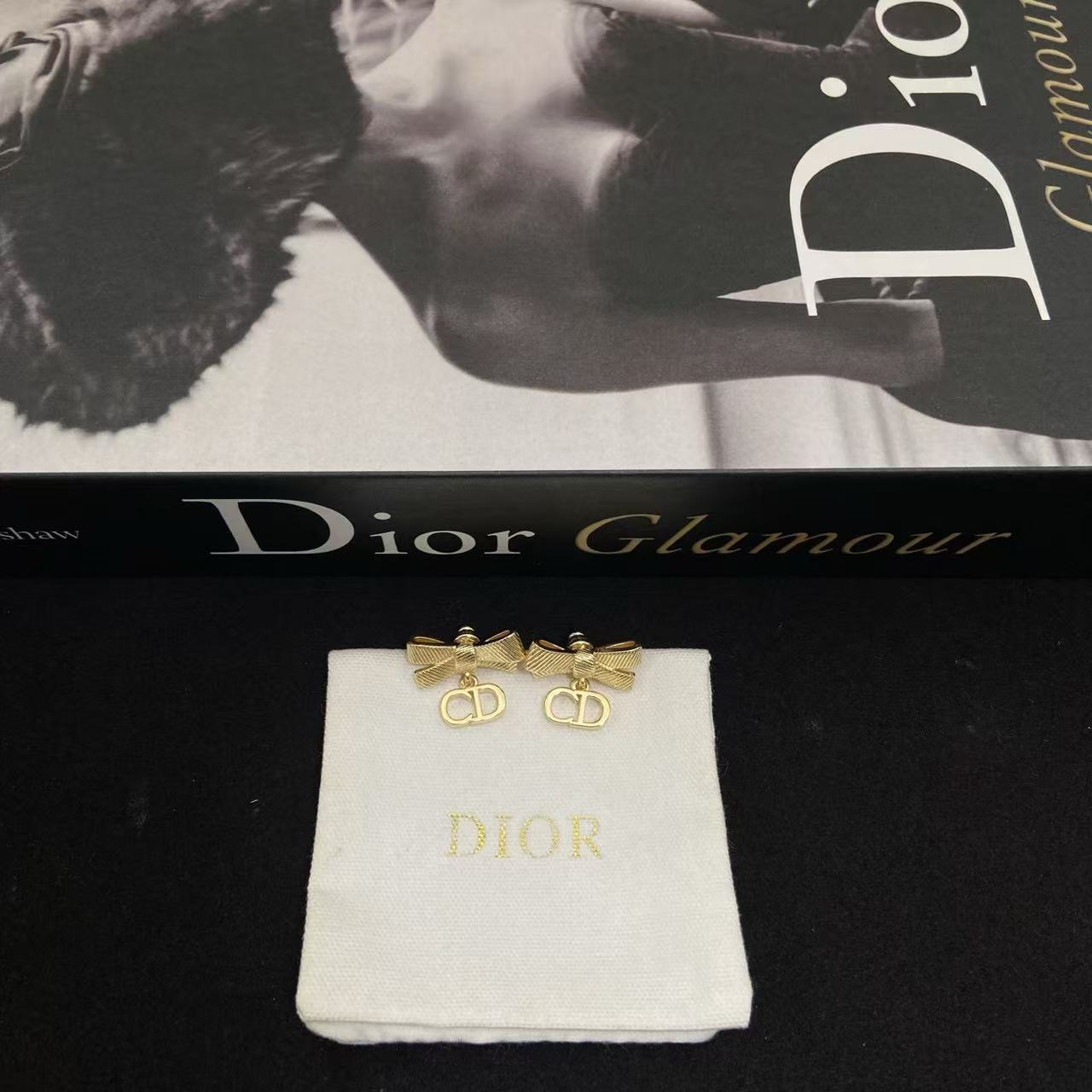 DIOR CD ピアス【50％割引+送料無料】