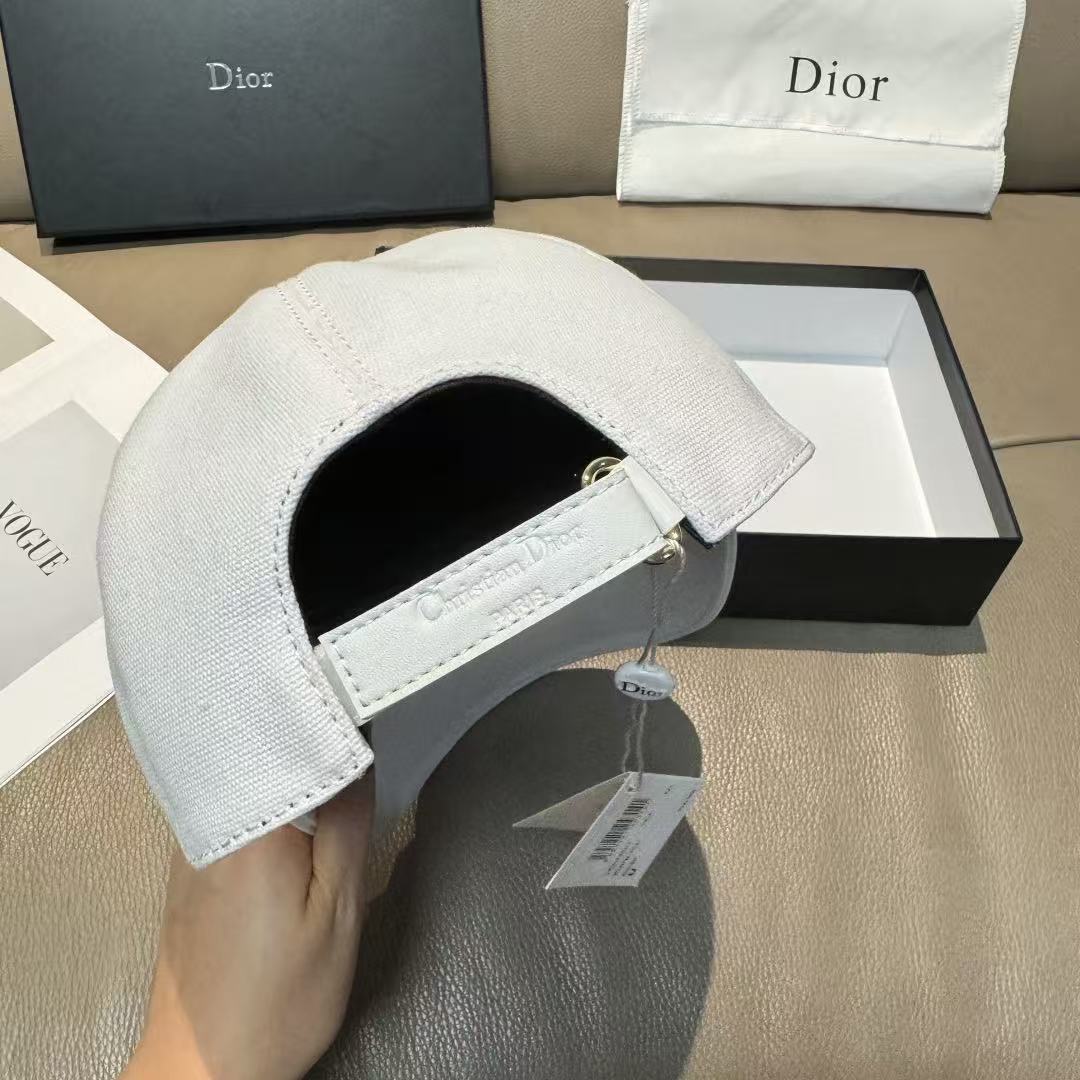 DIOR 刺繍ロゴ入りベースボールキャップ【50％割引+送料無料】