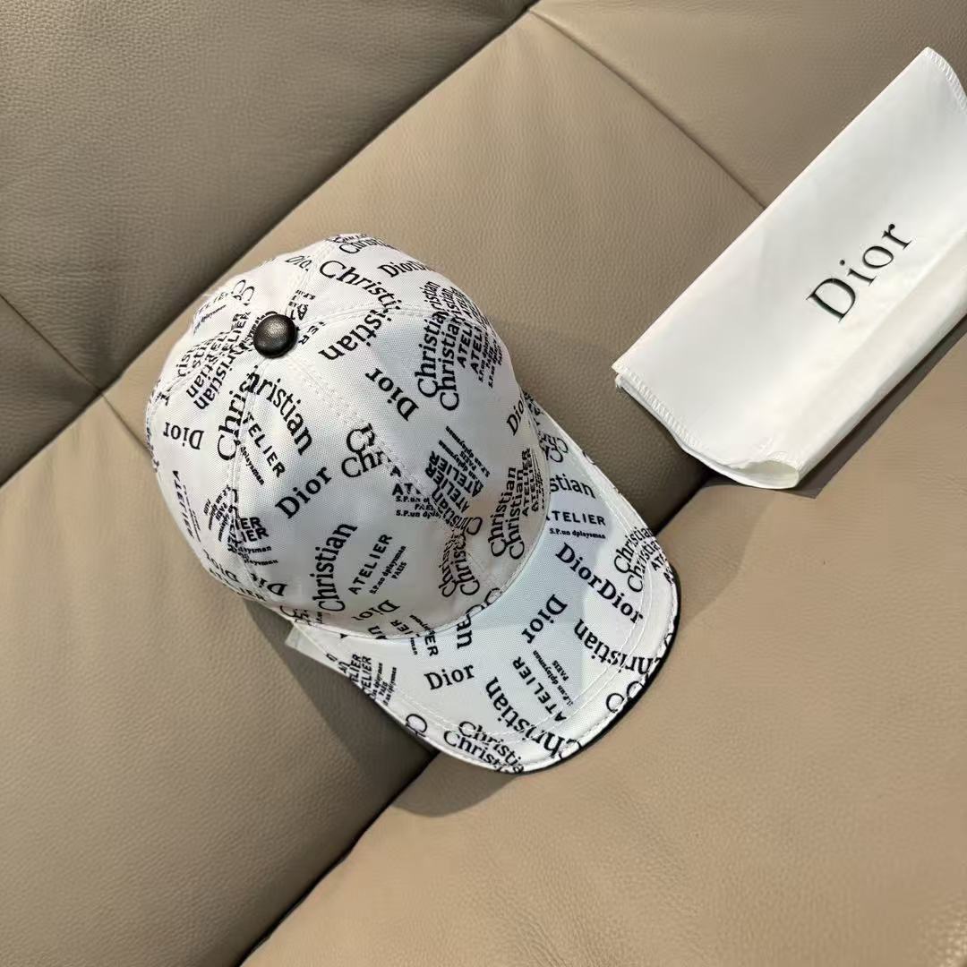 DIORロゴ入りベースボールキャップ【50％割引+送料無料】