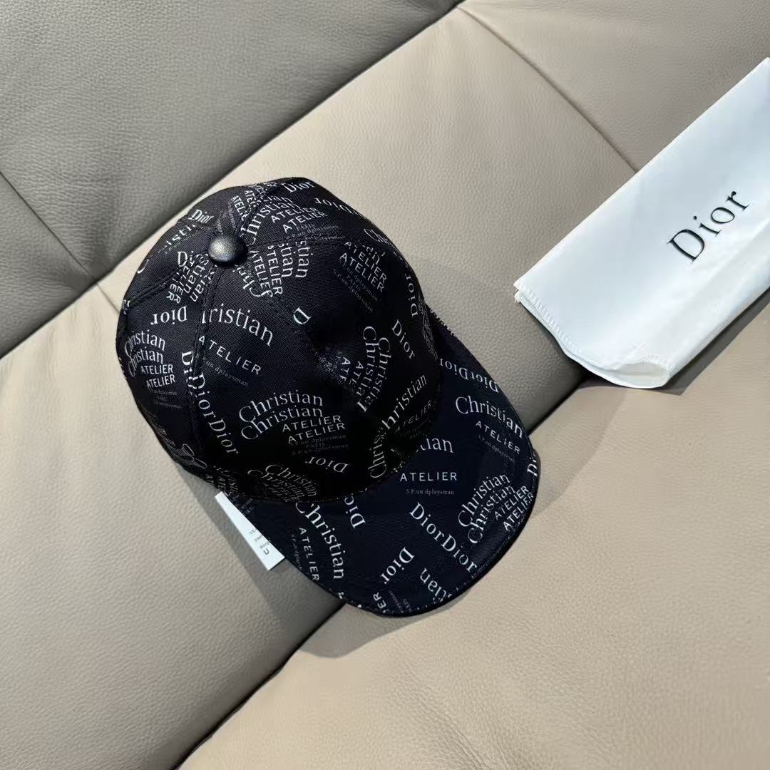 DIORロゴ入りベースボールキャップ【50％割引+送料無料】