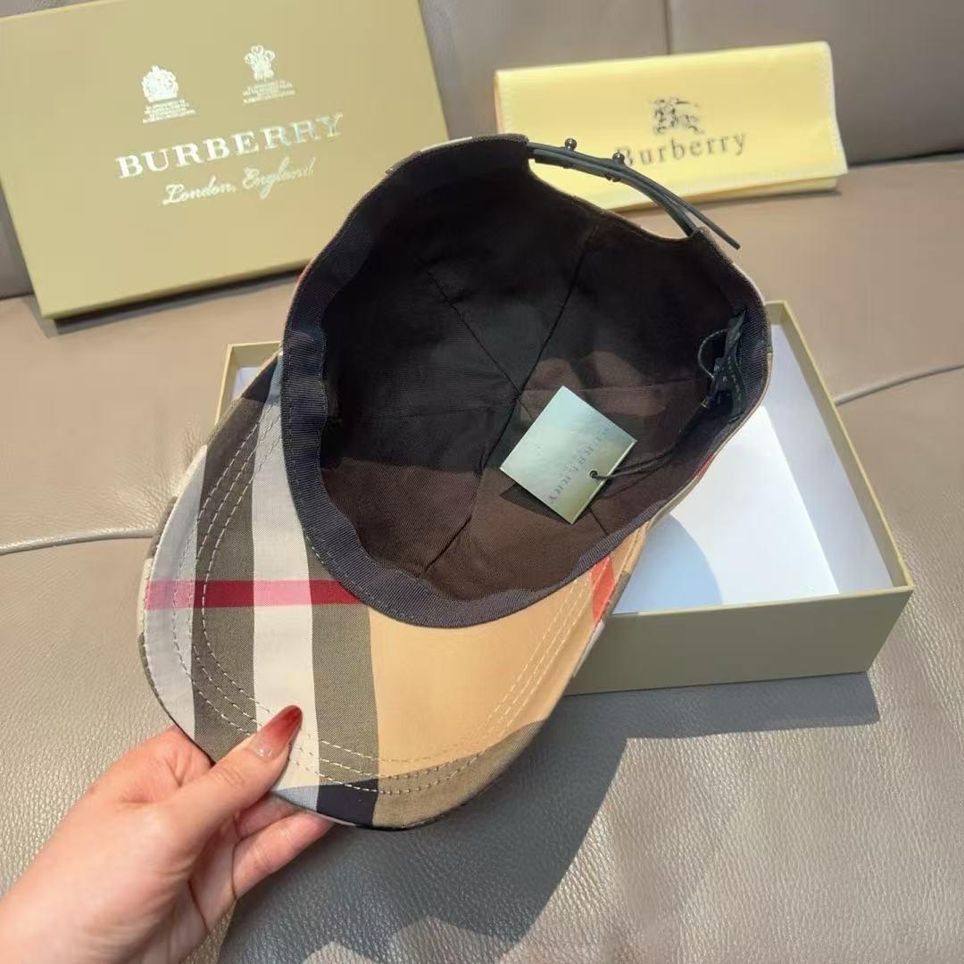 BURBERRY チェック柄ベースボールキャップ【50％割引+送料無料】