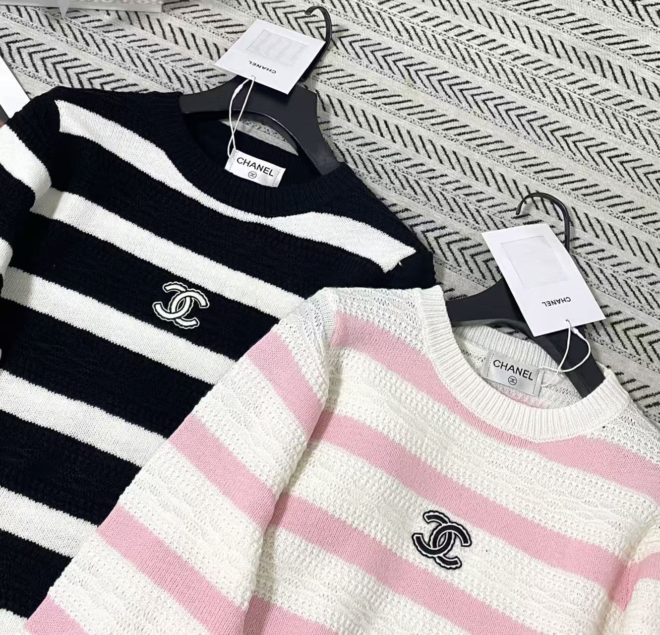 CHANEL ダブルC ストライプ柄ウールセーター【50％割引+送料無料】