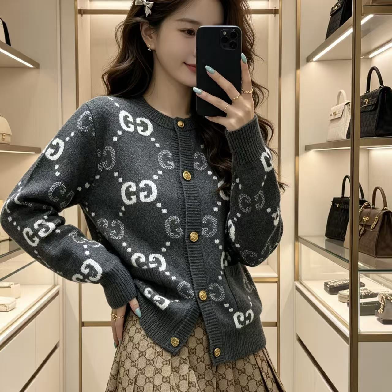 GUCCI メタルボタン ウールカーディガン【50％割引+送料無料】
