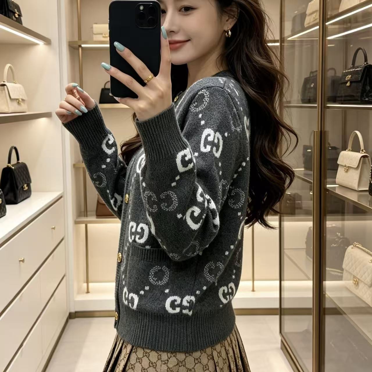 GUCCI メタルボタン ウールカーディガン【50％割引+送料無料】