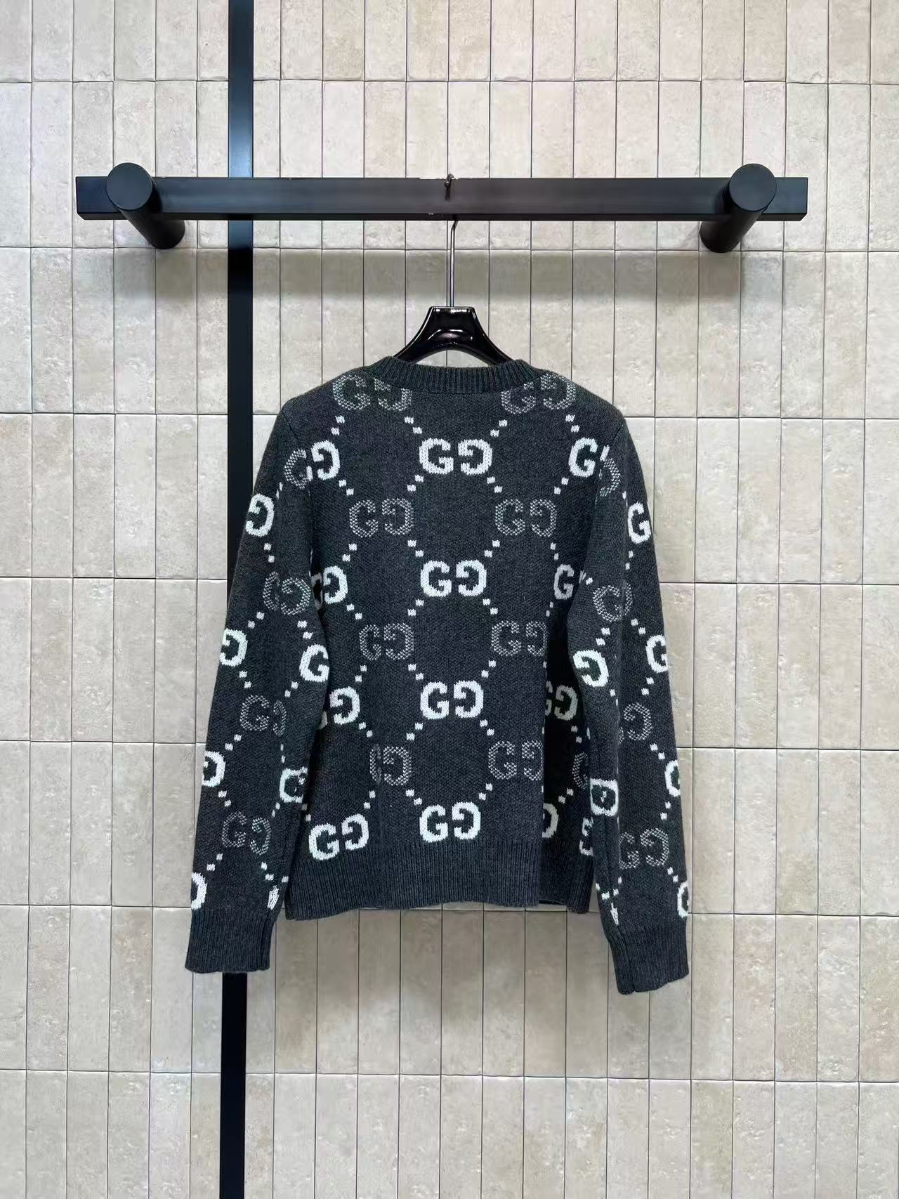GUCCI メタルボタン ウールカーディガン【50％割引+送料無料】