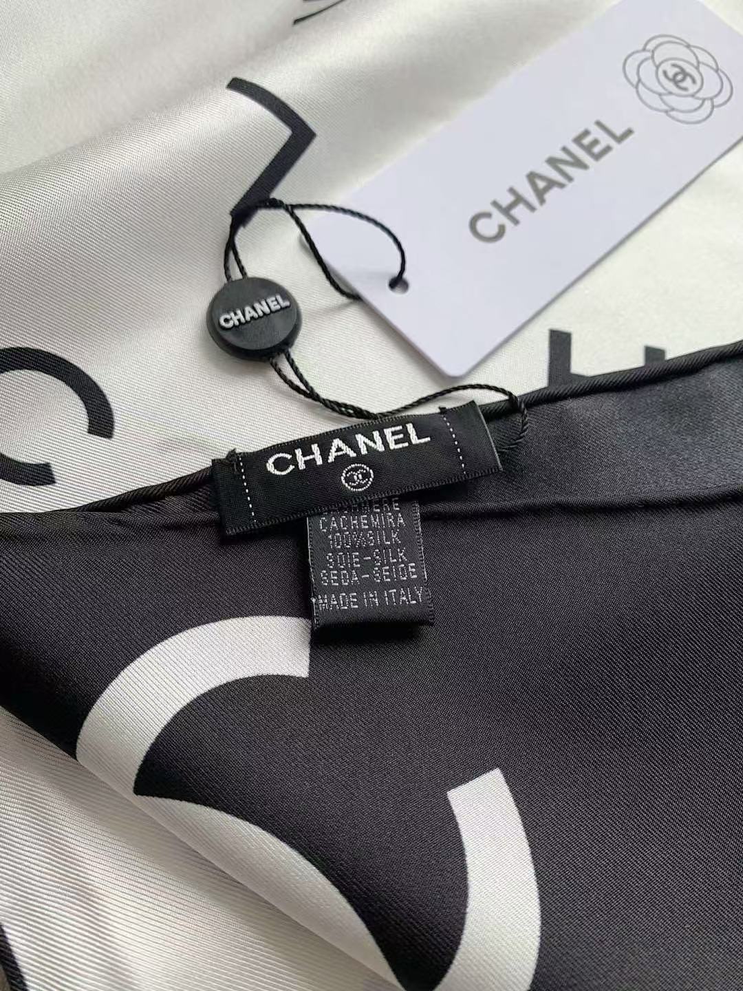 CHANE1 ダブルC ブラック＆ホワイトレタースカーフ【50％割引+送料無料】