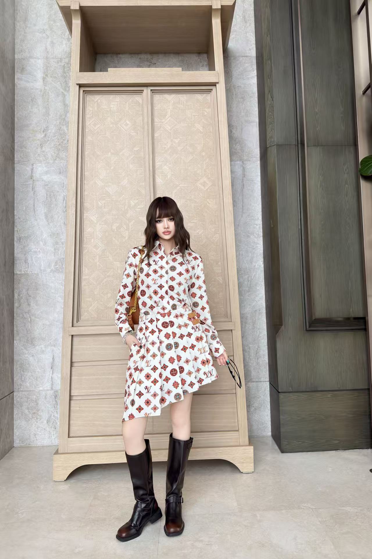 LV柄シャツ＆スカートのセットアップ【50％割引+送料無料】