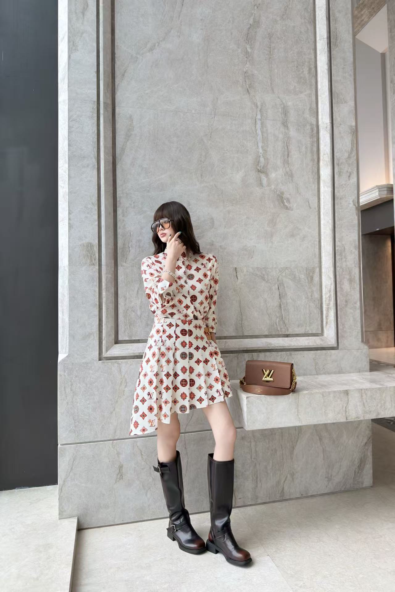 LV柄シャツ＆スカートのセットアップ【50％割引+送料無料】