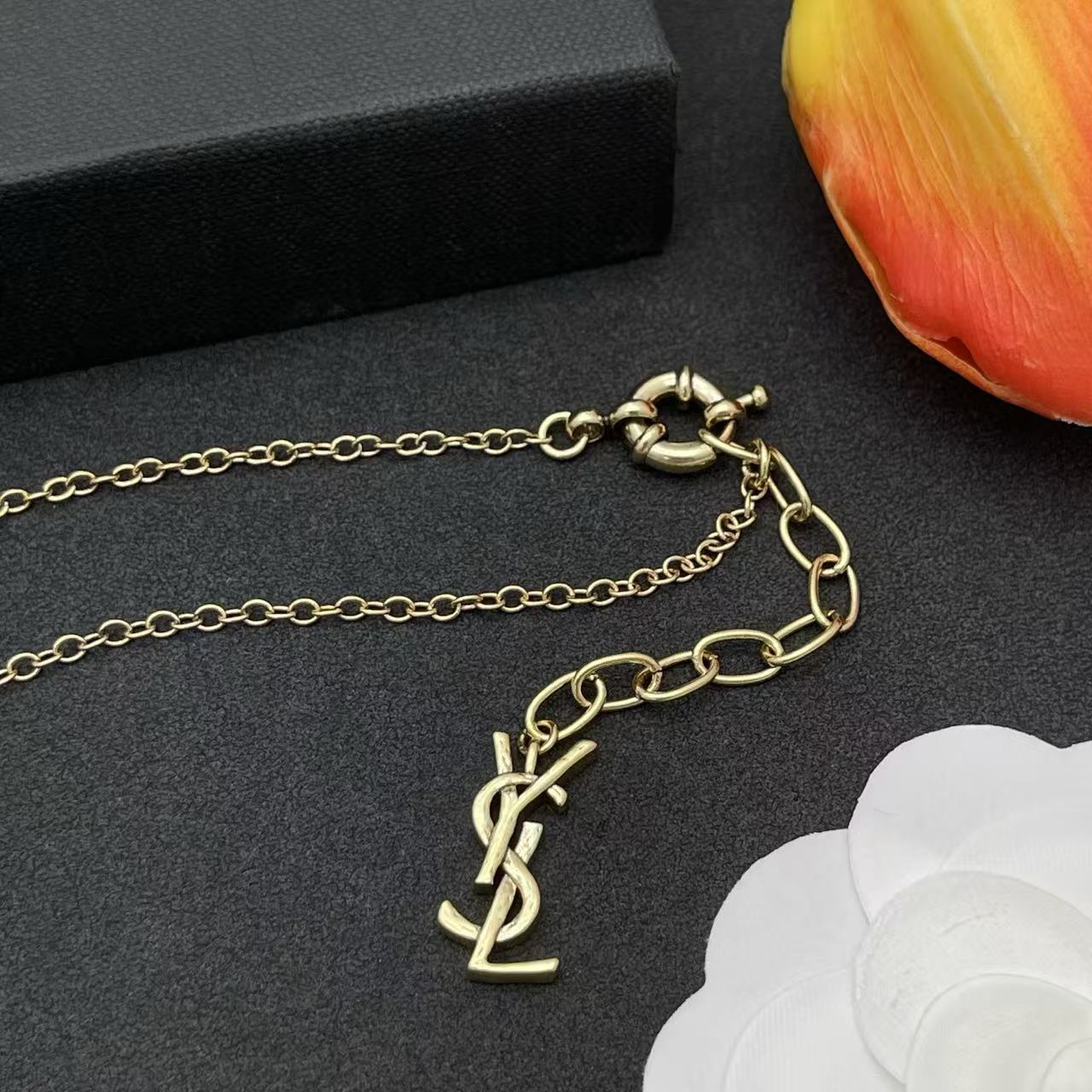 YSL 小鳥のネックレス【50％割引+送料無料】