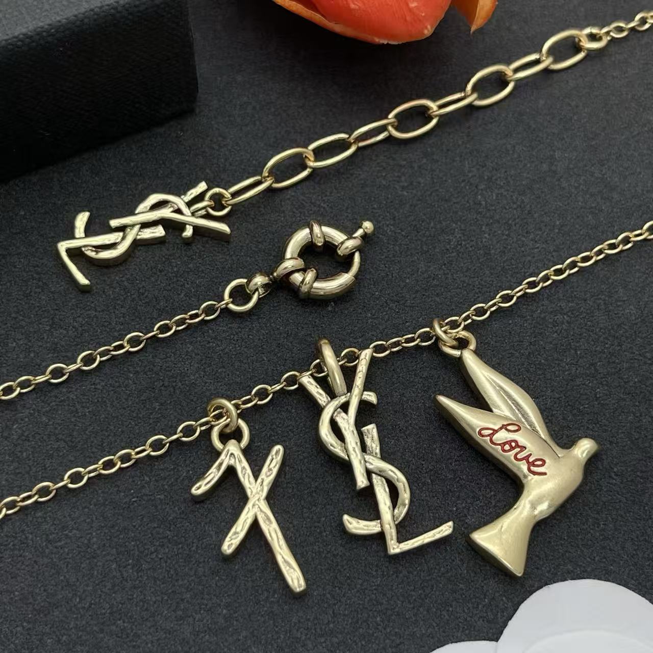 YSL 小鳥のネックレス【50％割引+送料無料】