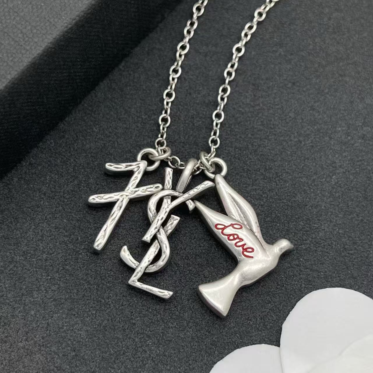 YSL 小鳥のネックレス【50％割引+送料無料】