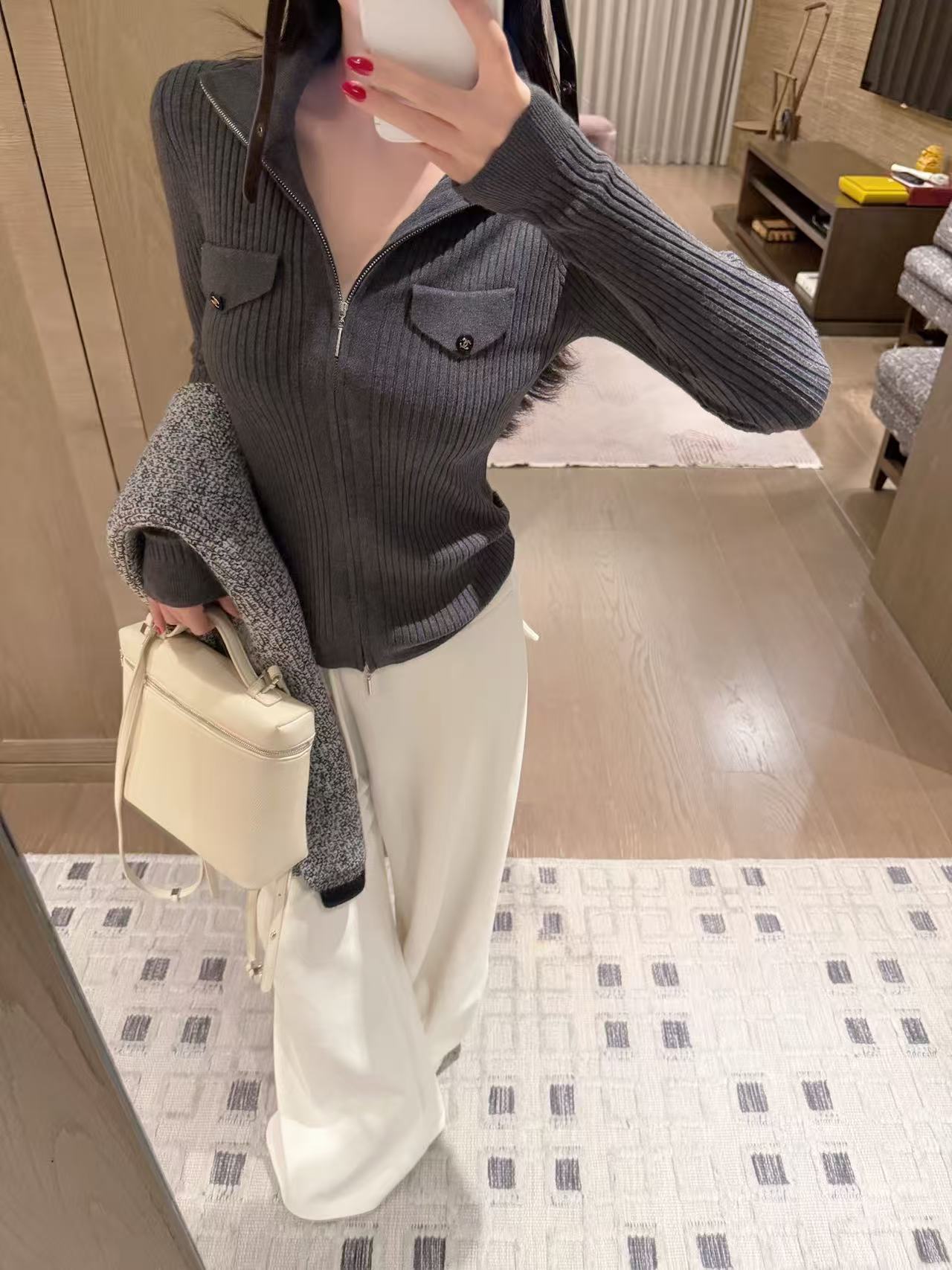 CHANE1 ジップアップウールセーター【50％割引+送料無料】