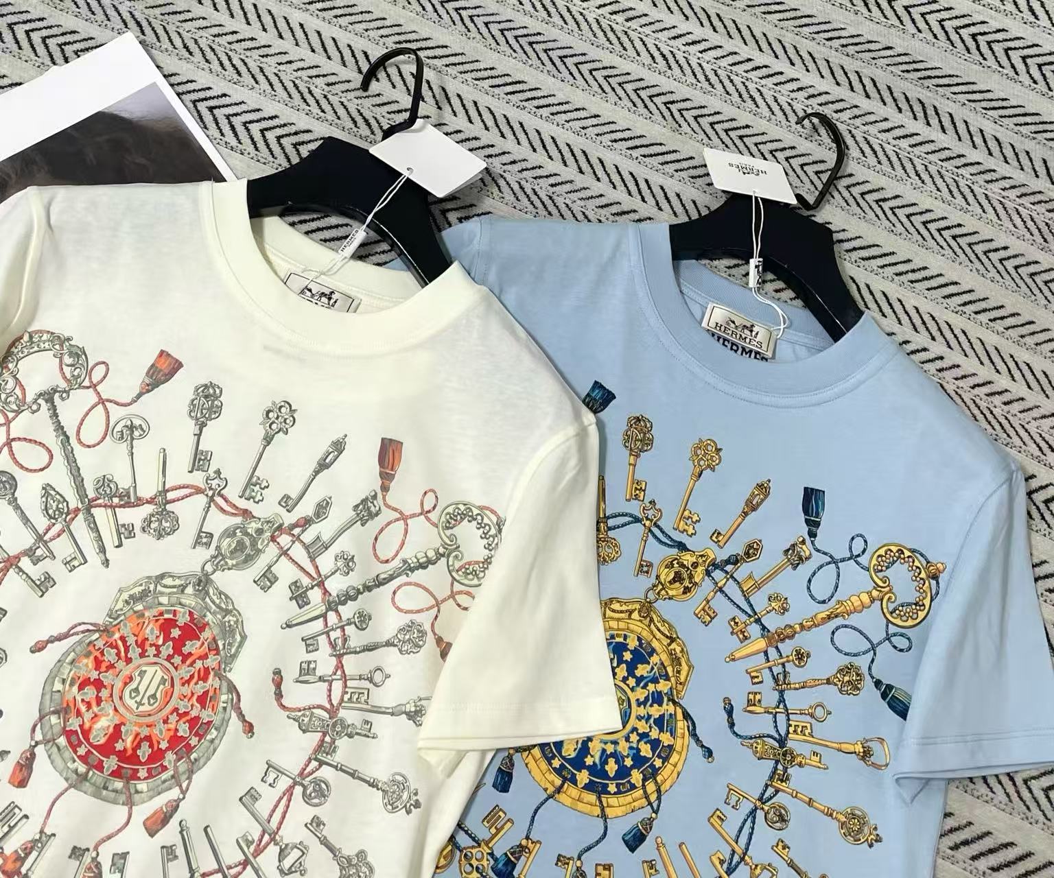 HERME5 プリント半袖Tシャツ【50％割引+送料無料】